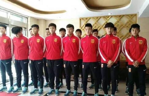 【八强阶段赛果】埃弗顿1-1富勒姆（点球6-7）韦尔港0-3米德尔斯堡切尔西1-1纽卡（点球4-2）利物浦5-1西汉姆